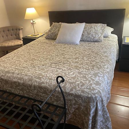 Apartamentos Mercado De Triana เซบีญา ภายนอก รูปภาพ