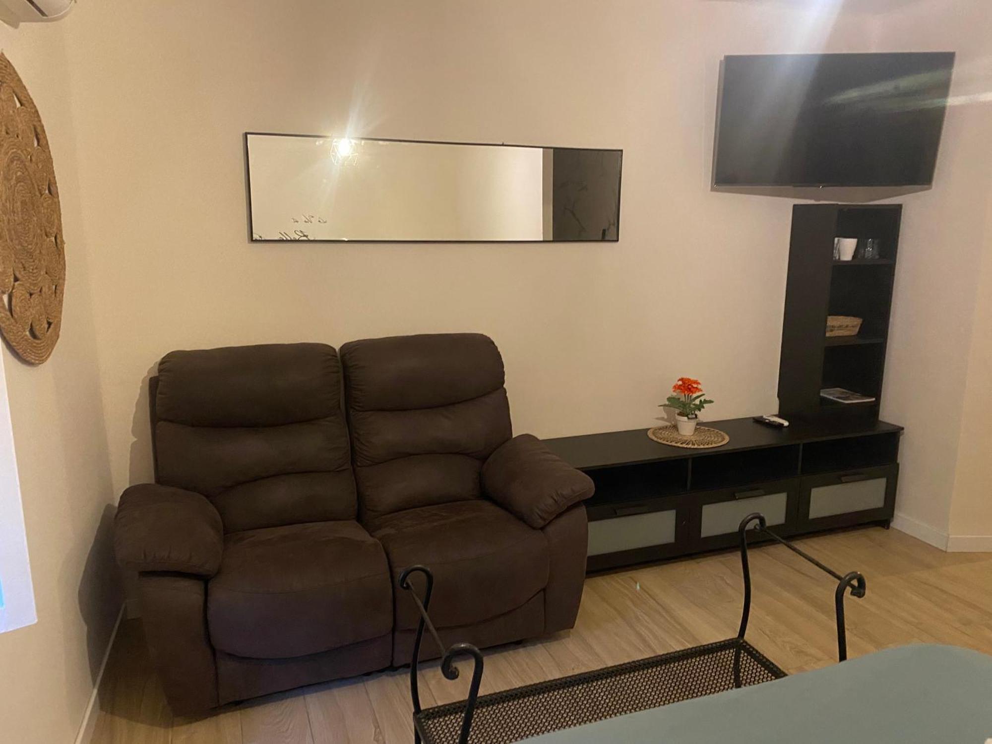 Apartamentos Mercado De Triana เซบีญา ภายนอก รูปภาพ