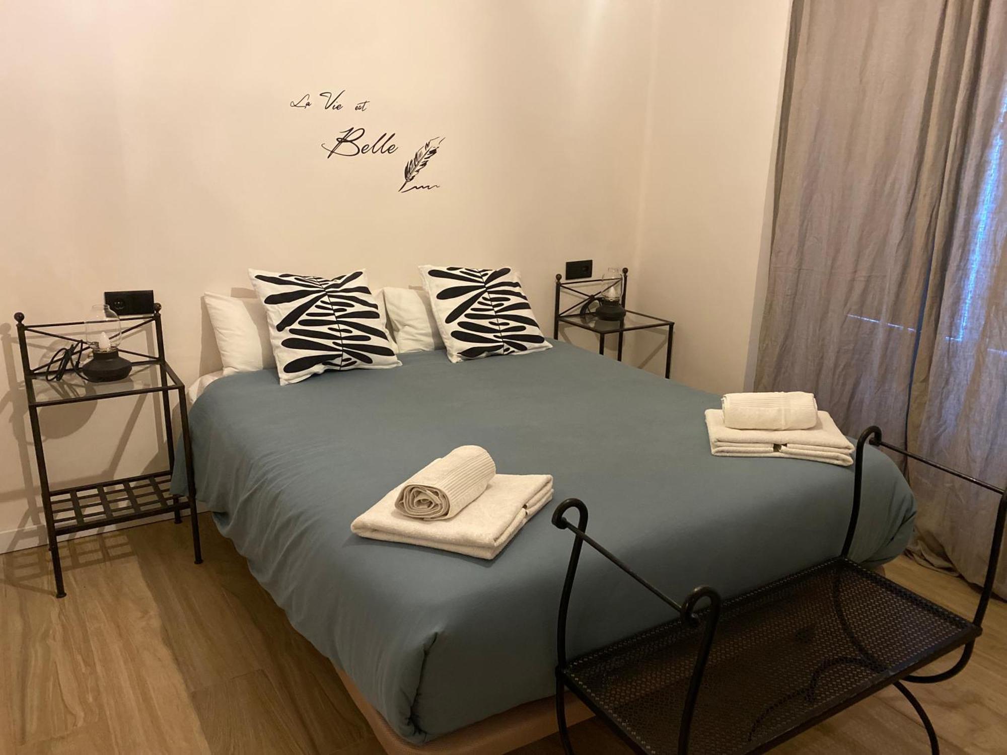 Apartamentos Mercado De Triana เซบีญา ภายนอก รูปภาพ